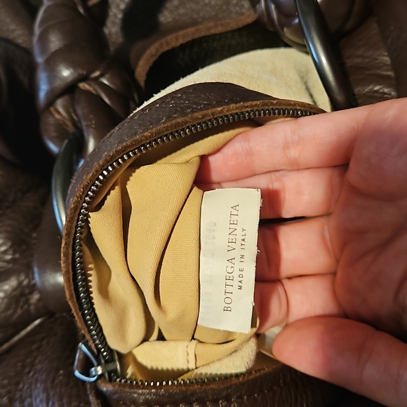 Authentic Bottega Veneta dark chocolate Intrecciato Cervo Cocker Satchel Hobo - Picture 9 of 13